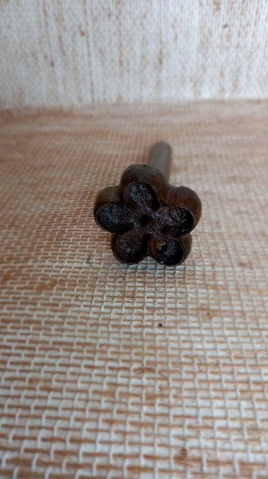 Cortador da Plumelia