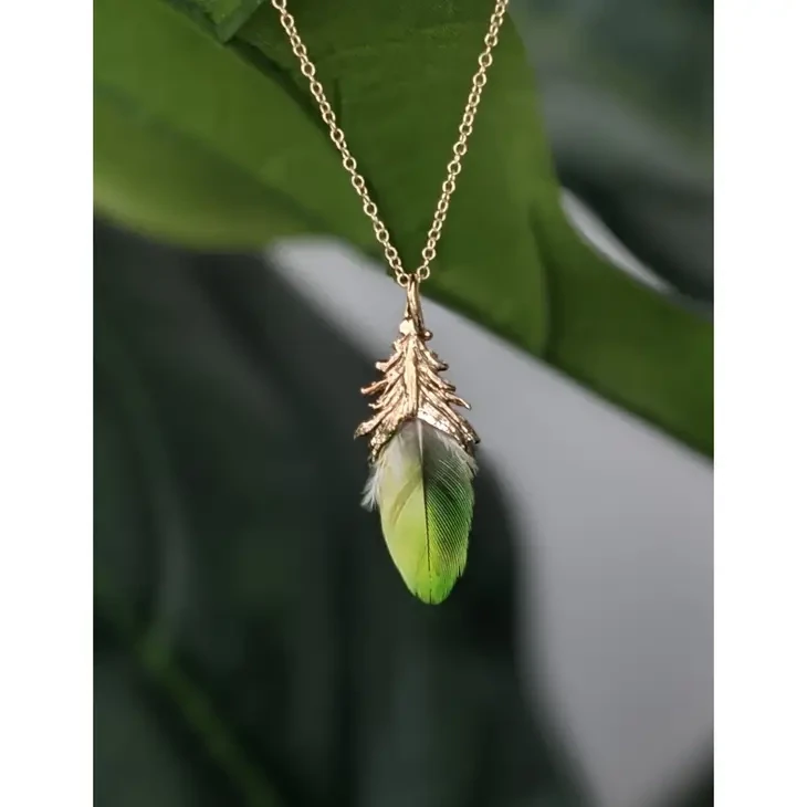 Mini Feather Necklace - Green