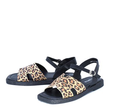 Summer shoes