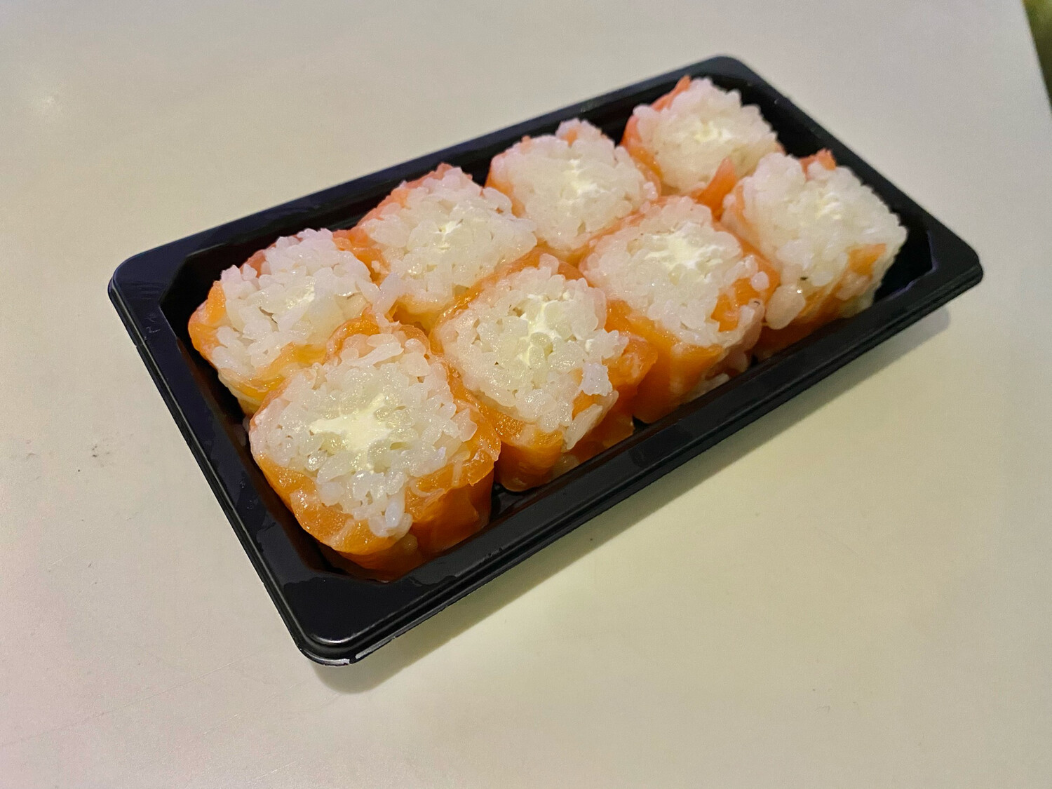 Maki Saumon Roll Cheese (8pcs)