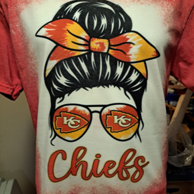 Messy Bun Chiefs bleached T-shirt