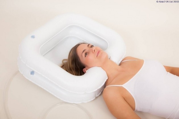 INFLATABLE HAIR WASH BASIN