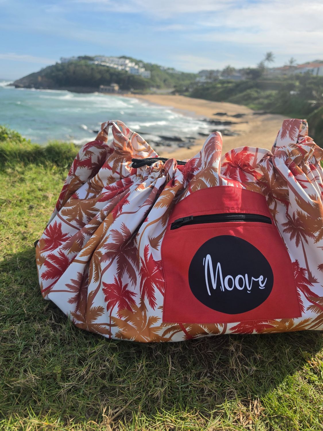 Coastal Palm Moove Bag