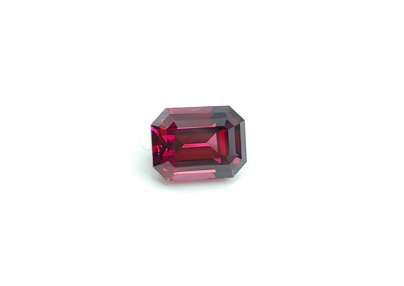 4.40ct Rhodolite Garnet