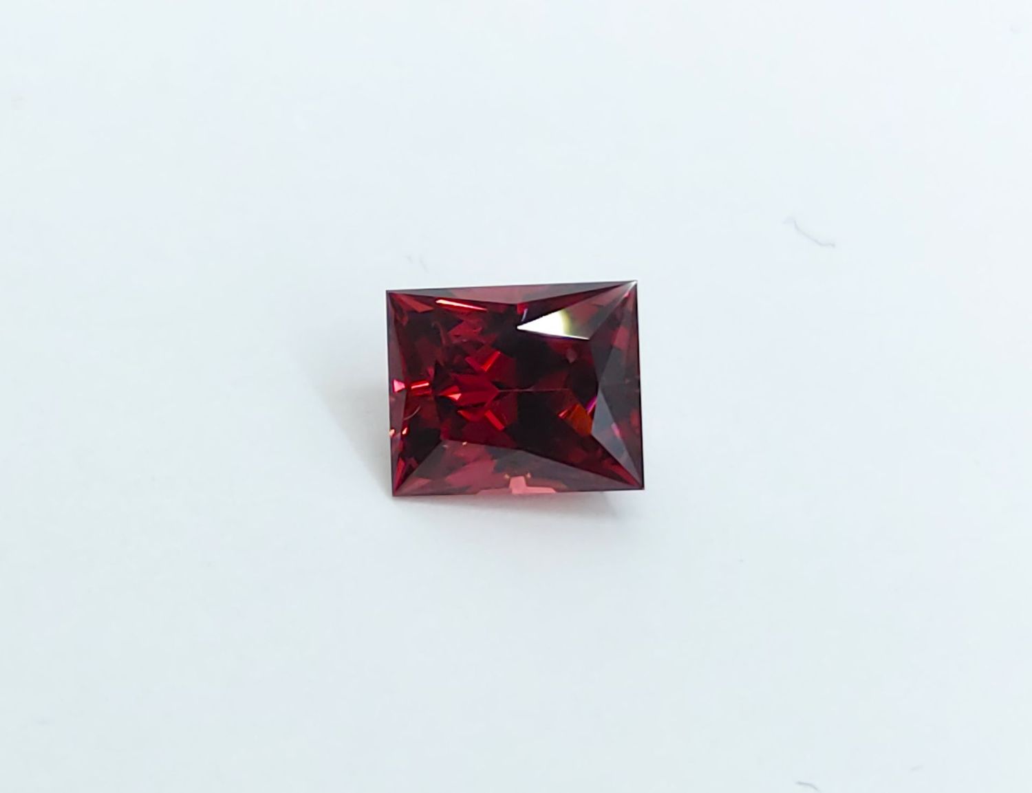 1.90ct Rhodolite Garnet