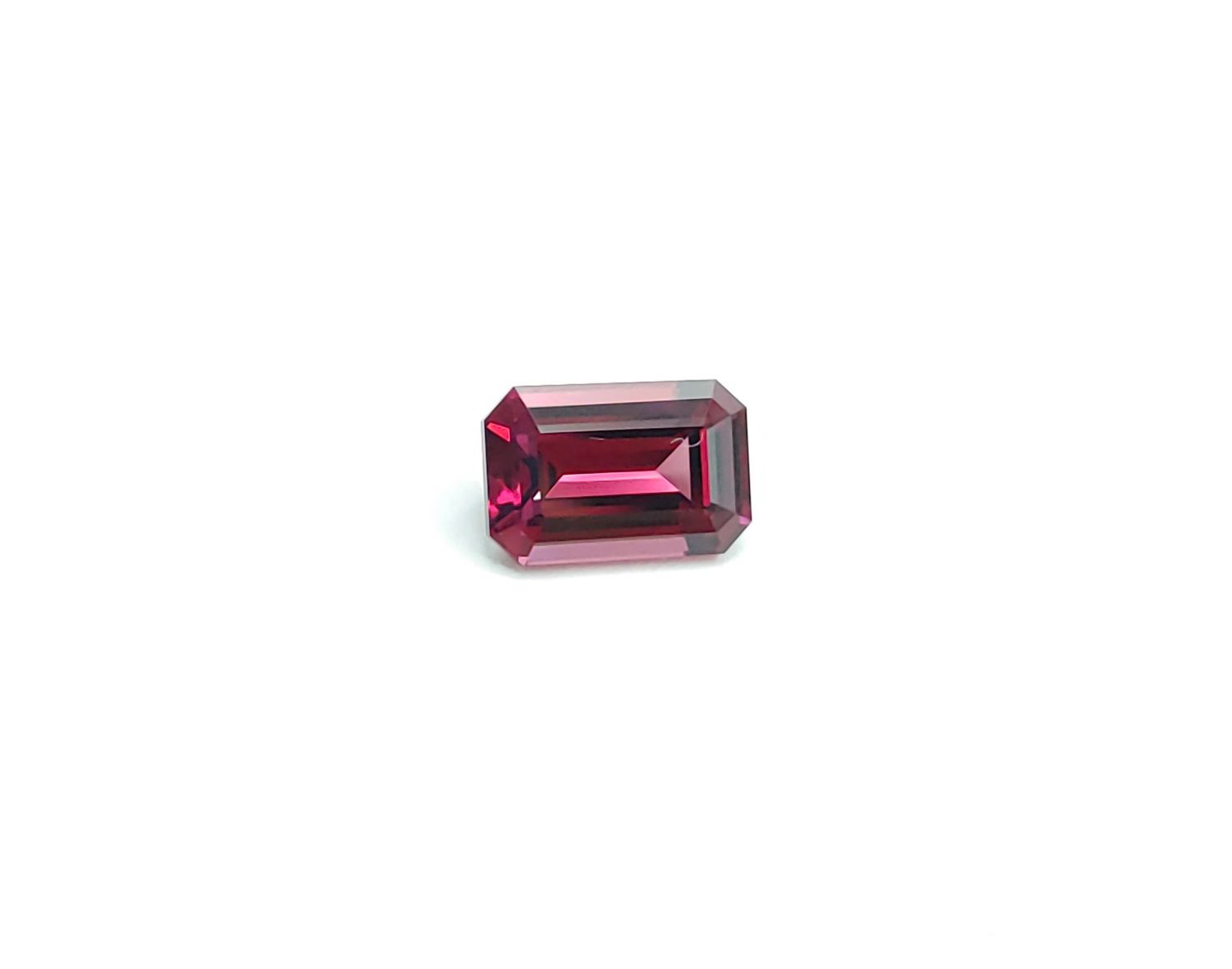 2.03ct Rhodolite Garnet