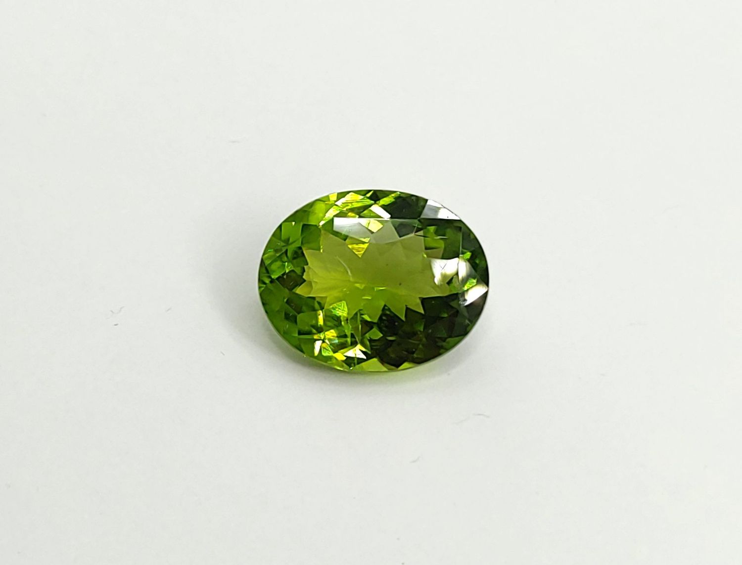 12.22ct Peridot