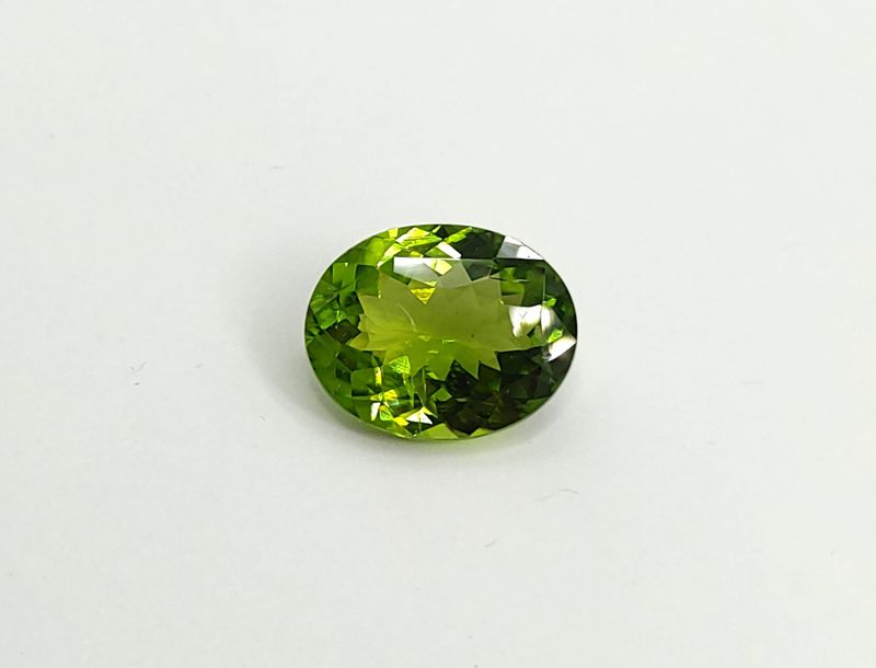 12.22ct Peridot