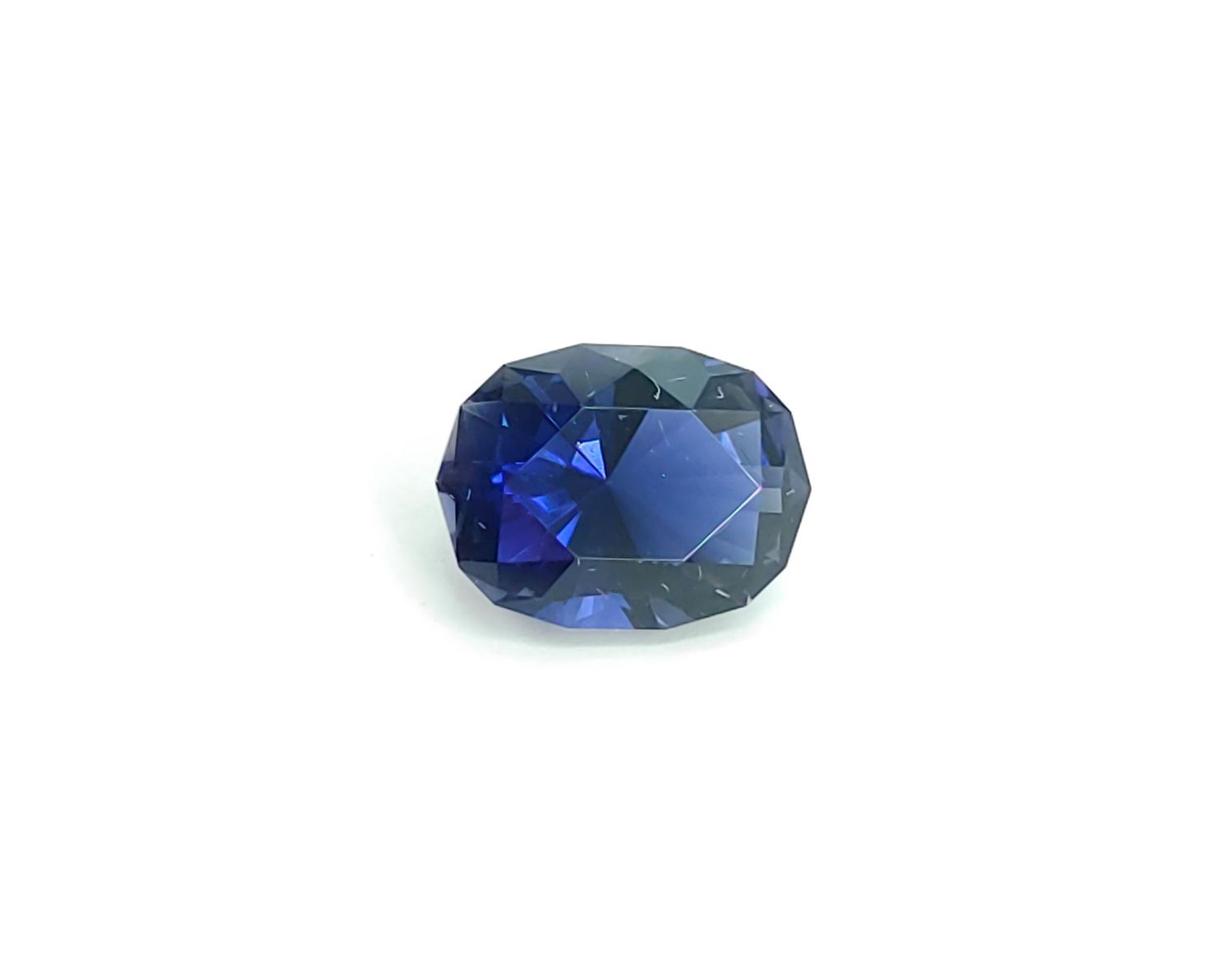 3.80ct Iolite