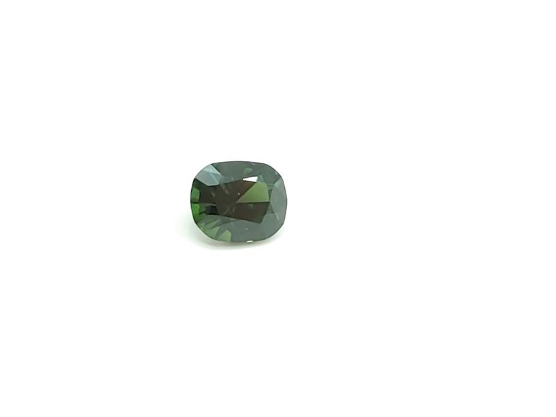 2.25ct Nigerian Green Sapphire 2.25ct Nigerian Green Sapphire