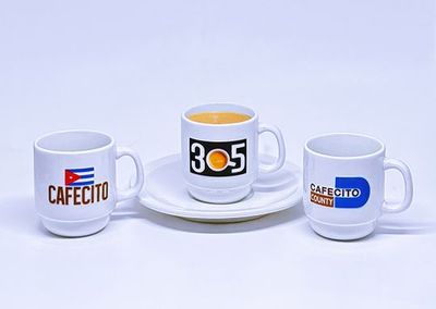Cafecito cups & dishes