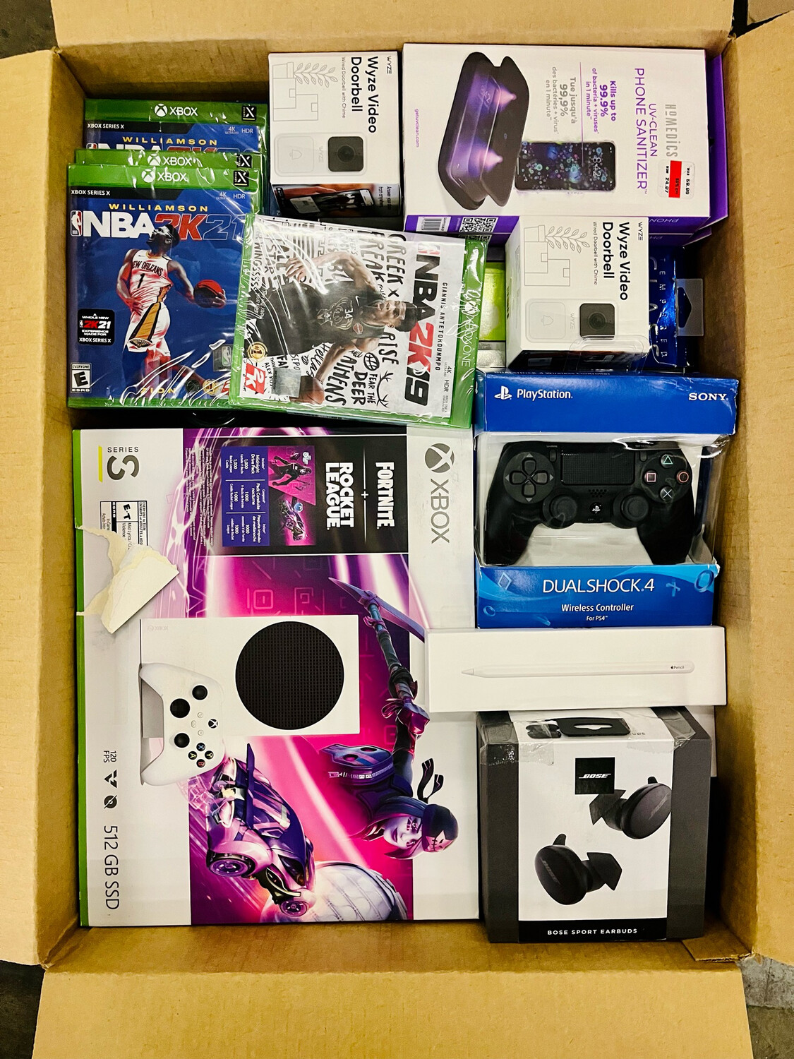 MYSTERY BOX ❗️ ELECTRONICS INCLUDED - Internet & Media Streamers