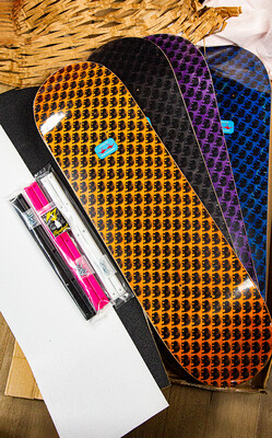 Wide 8.8“ &amp; 9&quot; Skateboard Deck 2 Packs, free set of deck rails
