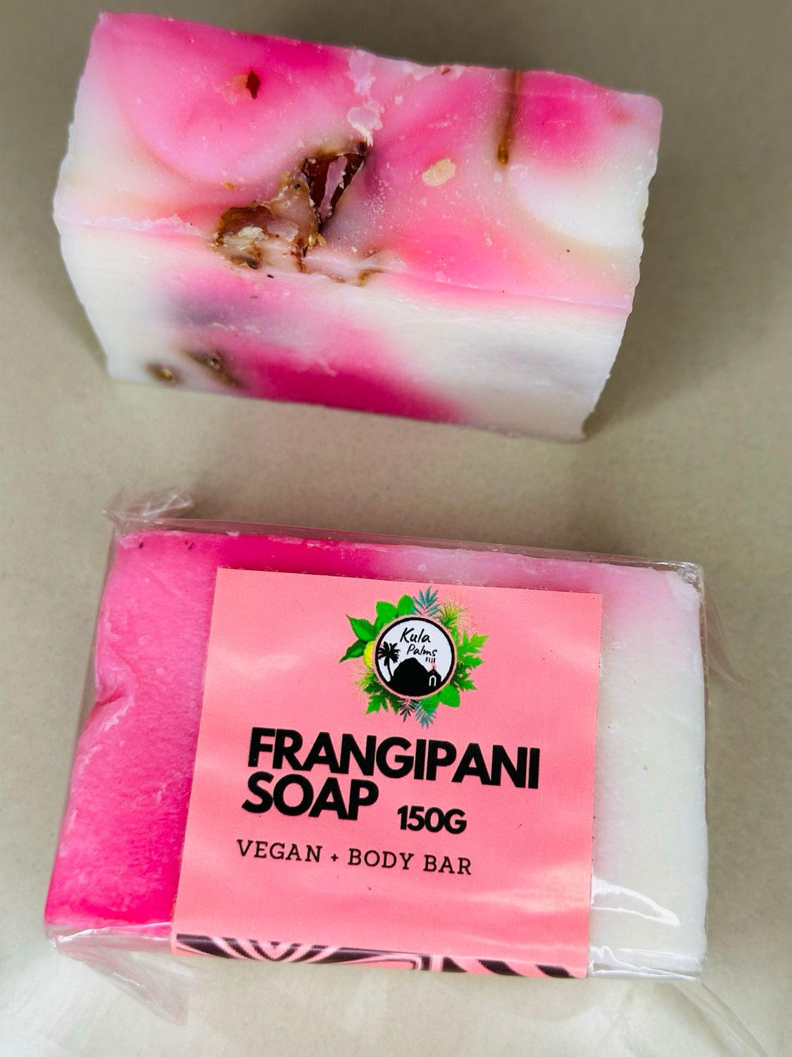 Frangipani Bar (100g)