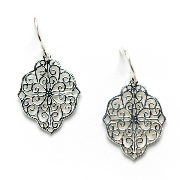 Southern Gates - Oblong Heart Design Earrings
