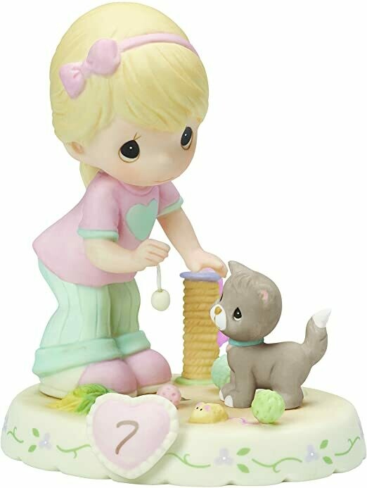 Precious Moments - Age 7 Growing in Grace - Blonde Girl