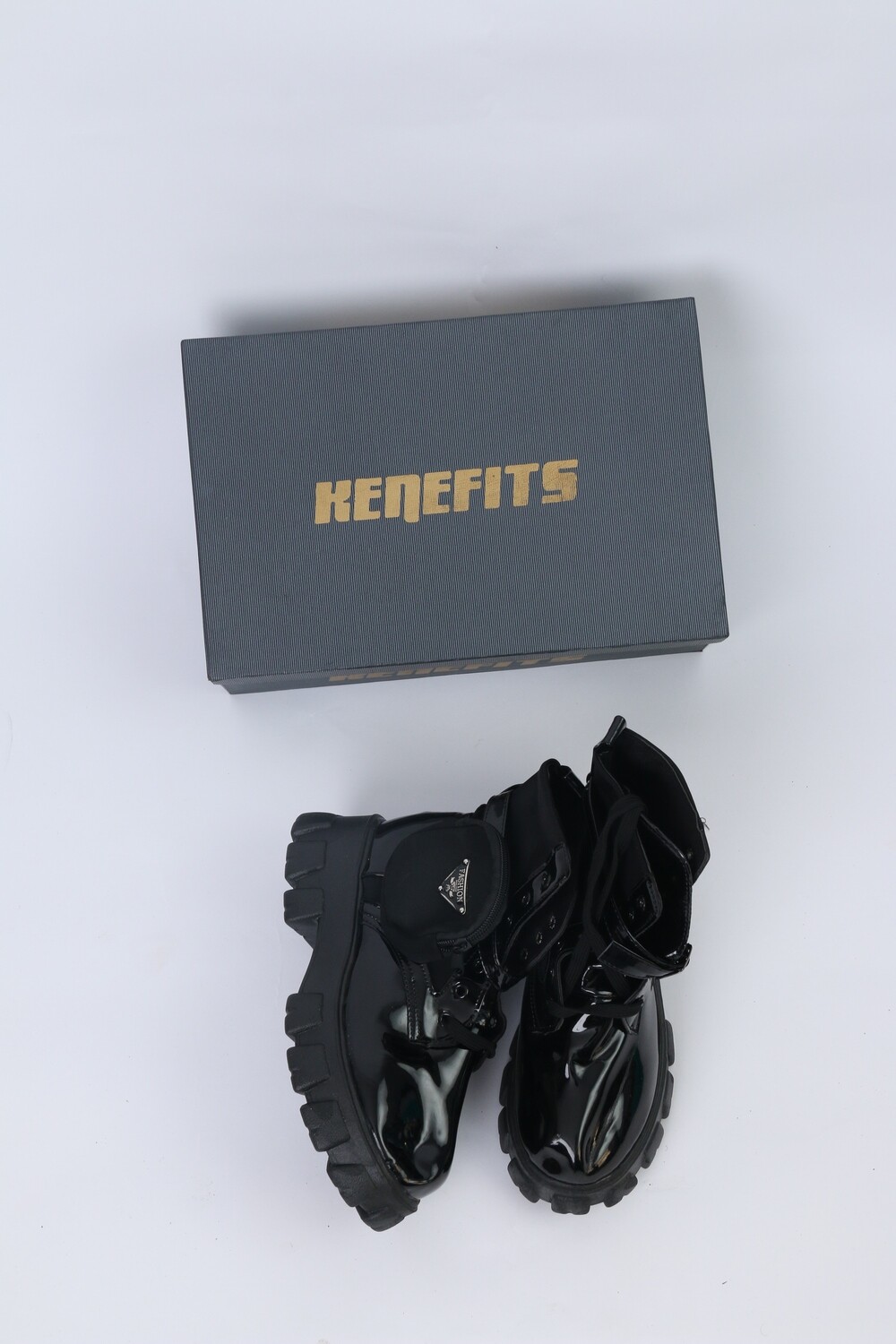 Kenefits Female boots
