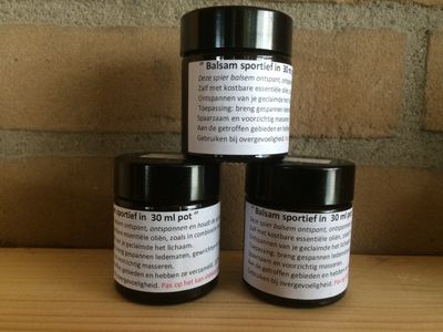 Propolis Salbe Naturel Voor de verzorging van een droge, gebarsten en gevoelge huid