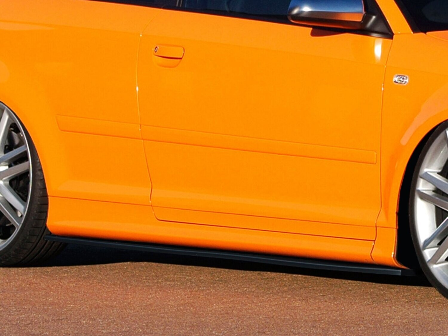 Seitenschweller im Cup Look für Audi  S3 8P  3.Türer Bj. 2006-2012