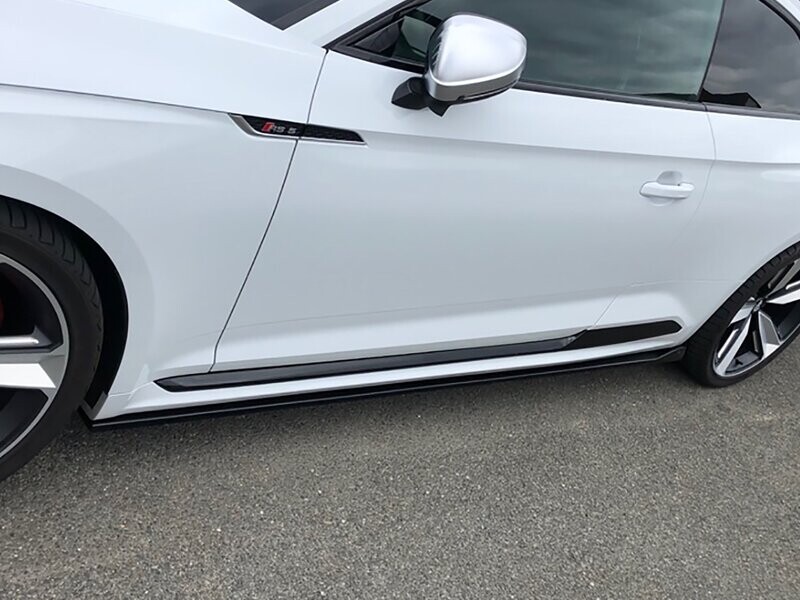 Seitenschweller im Cup3 Look für Audi RS5 F5 Bj .ab.2017- Seitenschweller im Cup3 Look für Audi RS5 F5 Bj .ab.2017-