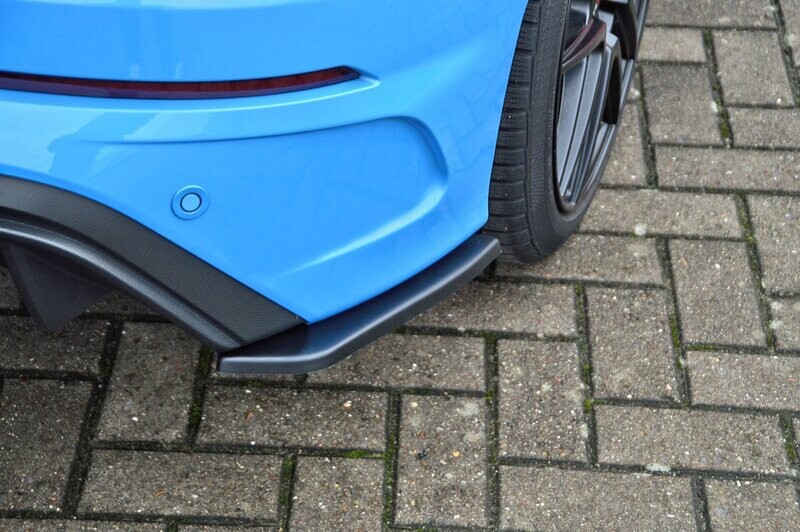 Heckansatz Seitenteil für Ford Focus RS DYB-RS ab Bj. 2016 - in Race Track Optik Heckansatz Seitenteil für Ford Focus RS DYB-RS ab Bj. 2016 - in Race Track Optik