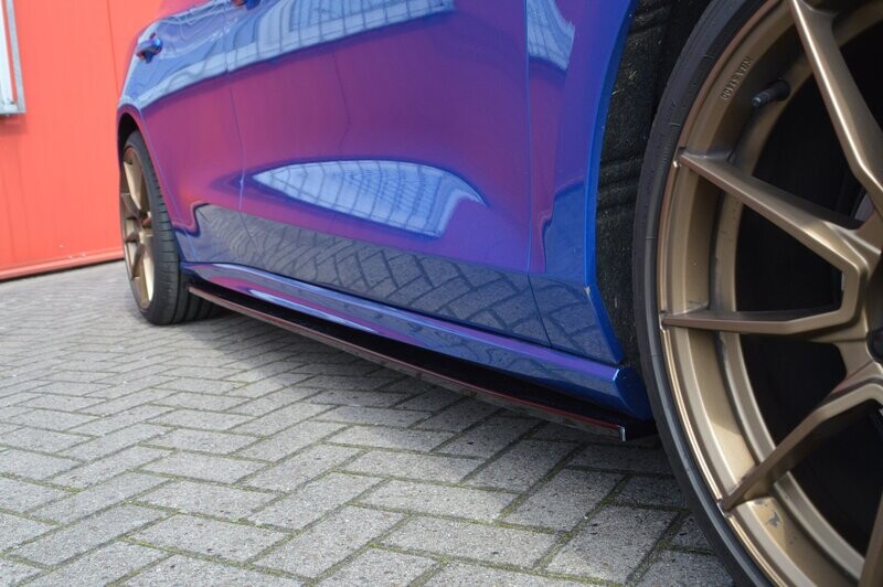 CUP3 Seitenschweller für Ford Focus DEH ST-Line Bj. 2018- CUP3 Seitenschweller für Ford Focus DEH ST-Line Bj. 2018-