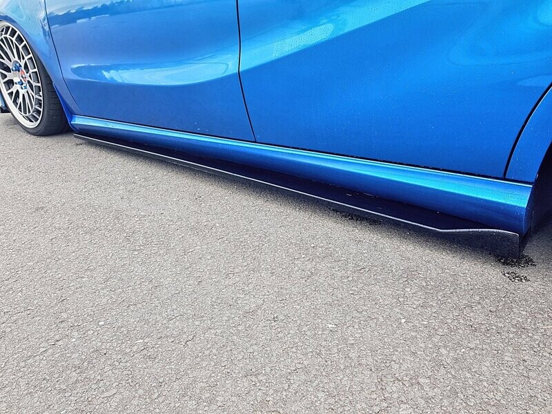 Seitenschweller im Cup3 Look für Ford Mondeo BA7 ab Bj. 2015 - Seitenschweller im Cup3 Look für Ford Mondeo BA7 ab Bj. 2015 -