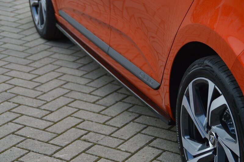 Seitenschweller Satz für Renault Clio 5 R.S.Line Seitenschweller Satz für Renault Clio 5 R.S.Line