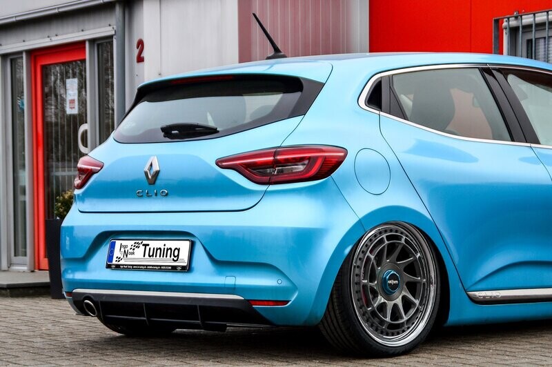 Gefräßter Heckansatz für Renault Clio 5 Gefräßter Heckansatz für Renault Clio 5
