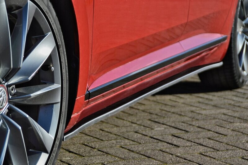 CUP Seitenschweller für VW Arteon R-Line CUP Seitenschweller für VW Arteon R-Line