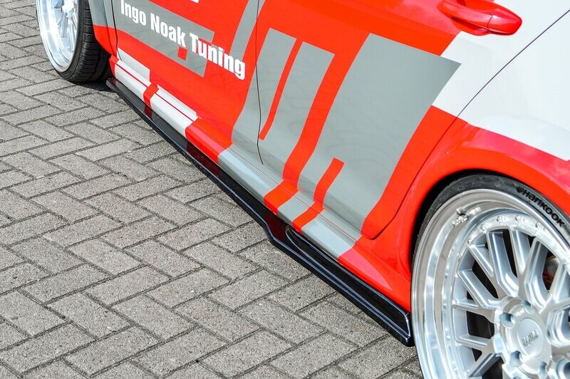 Cup2 Race optics side skirts with 4 pcs. for VW Golf 7 GTI Cup2 Race optics side skirts with 4 pcs. for VW Golf 7 GTI