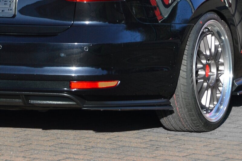 Heckansatz Seitenteile für VW Jetta 6 GLI Heckansatz Seitenteile für VW Jetta 6 GLI