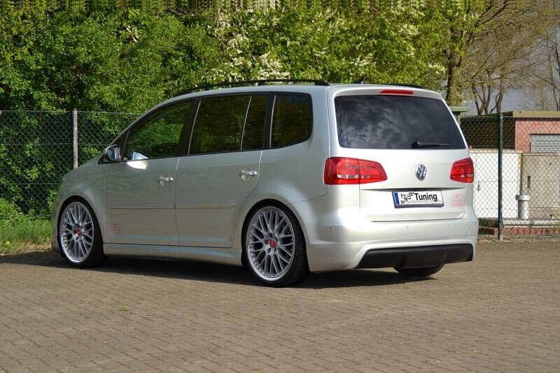 Heckansatz im R-Look für VW Touran Facelift 1T GP2 Heckansatz im R-Look für VW Touran Facelift 1T GP2