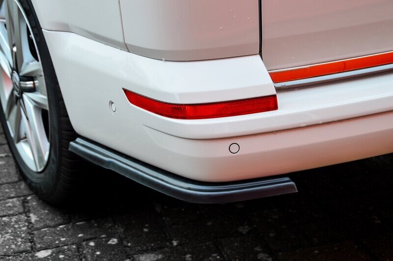 Heckansatz 2 tlg. für VW Bus T6.1 ab Bj. 2019- Heckansatz 2 tlg. für VW Bus T6.1 ab Bj. 2019-