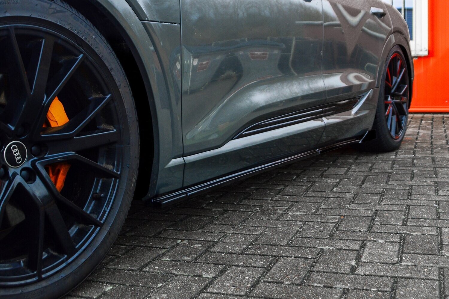 CUP Seitenschweller 6.tlg. mit Wing hinten für Audi E-Tron Quattro