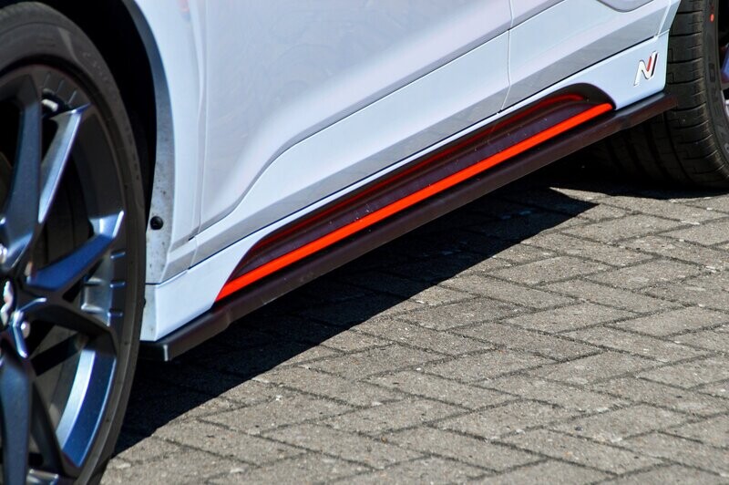 CUP Seitenschweller für Hyundai Kona N + N-Line ab Bj.2020- CUP Seitenschweller für Hyundai Kona N + N-Line ab Bj.2020-
