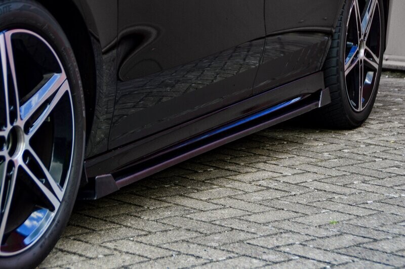 CUP Seitenschweller mit Wing vorne und hinten für Mercedes CLA X118 C118 AMG-Line ab Bj.:2019-