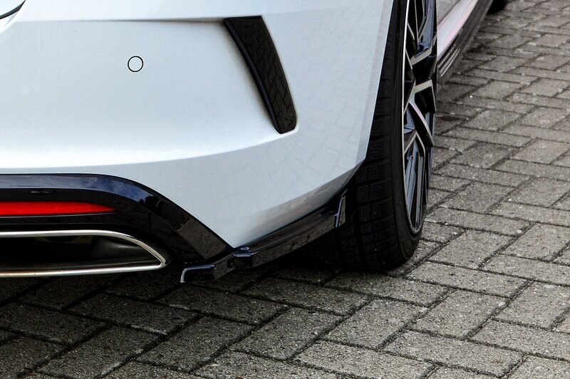 Heckansatz Seitenteile mit Wingsaus ABS für Skoda Octavia RS NX Heckansatz Seitenteile mit Wingsaus ABS für Skoda Octavia RS NX