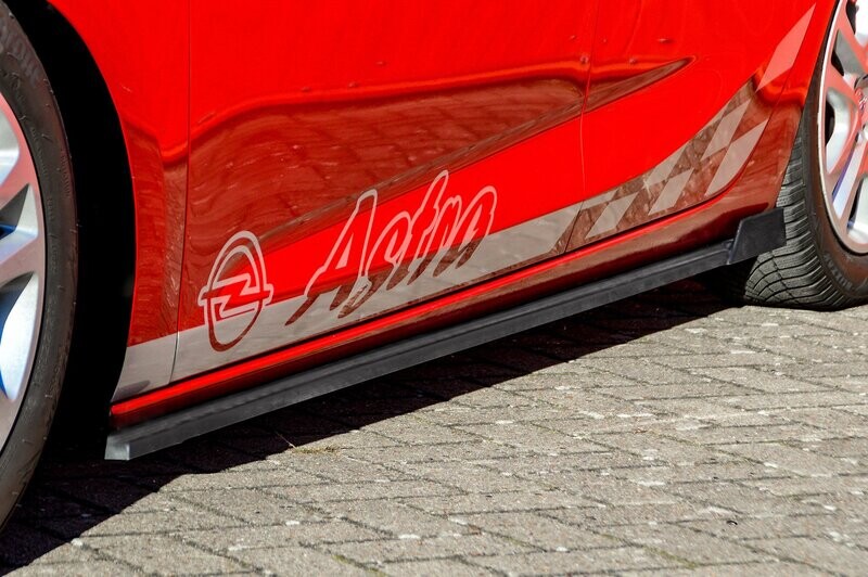 Seitenschweller mit Wing hinten für Opel Astra K Seitenschweller mit Wing hinten für Opel Astra K