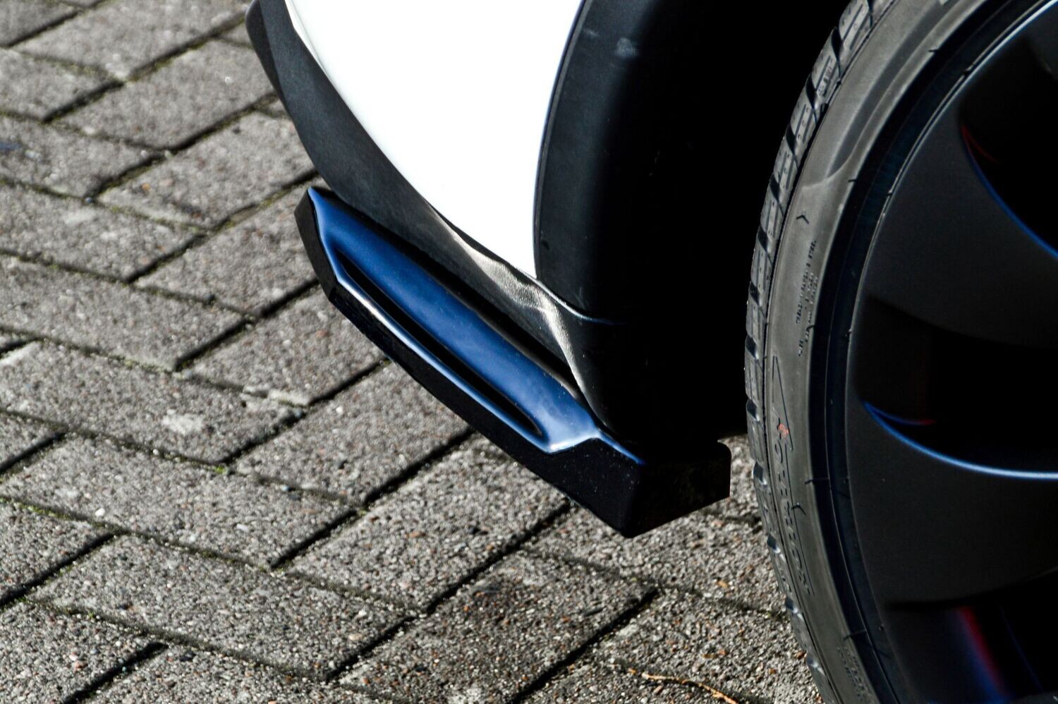 Heckansatz Seitenteile für Tesla Model 3 ab Bj. 2017- Heckansatz Seitenteile für Tesla Model 3 ab Bj. 2017-