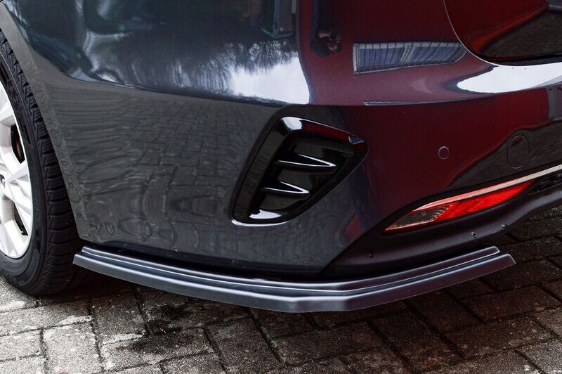 Heckdiffusor Seitenteile für Kia Ceed CD SWab Bj. 2021- Heckdiffusor Seitenteile für Kia Ceed CD SWab Bj. 2021-