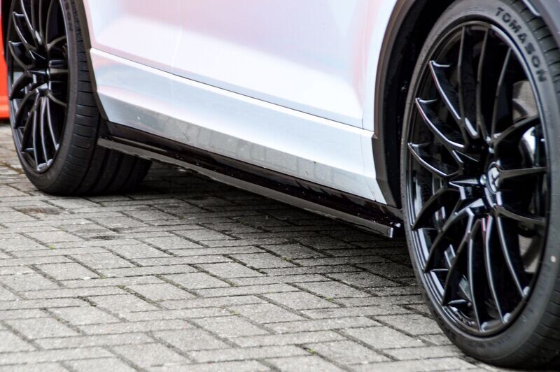 Cup Seitenschweller Satz aus ABS für VW T-ROC R Cup Seitenschweller Satz aus ABS für VW T-ROC R