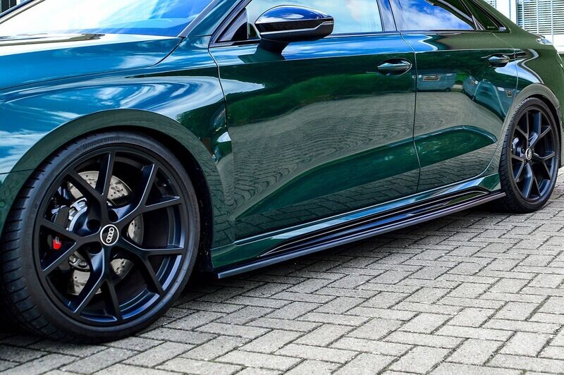 CUP Seitenschweller für Audi RS3 8Y CUP Seitenschweller für Audi RS3 8Y