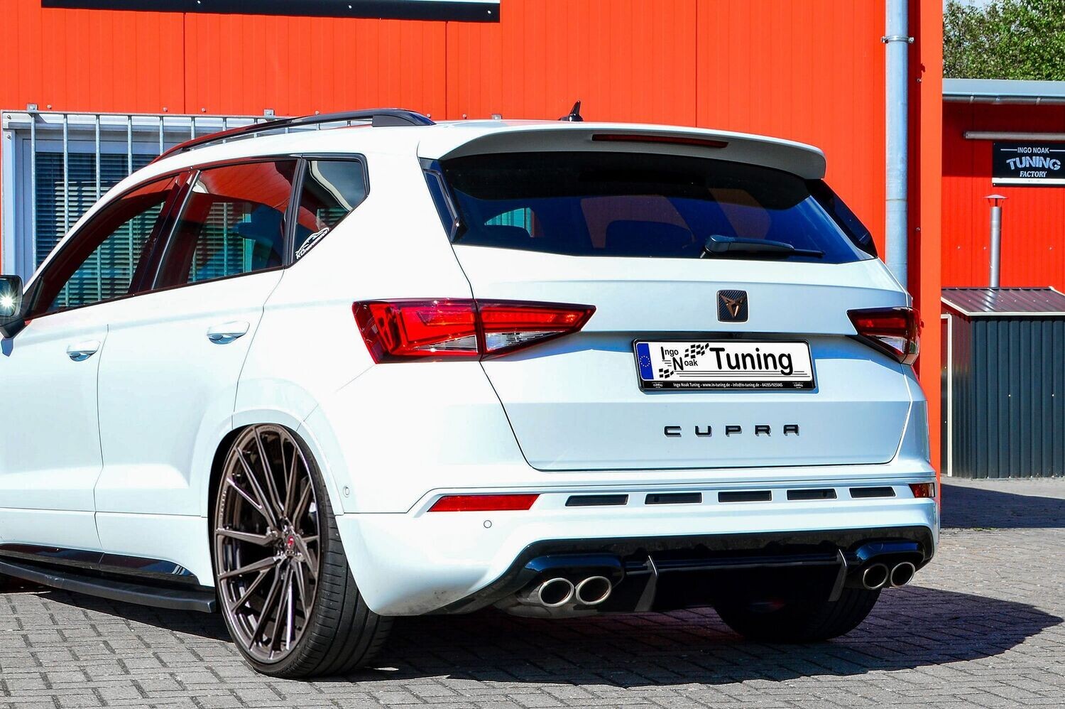 Gefräster Heckansatz Diffusor für Cupra Ateca 5FP mit AHK