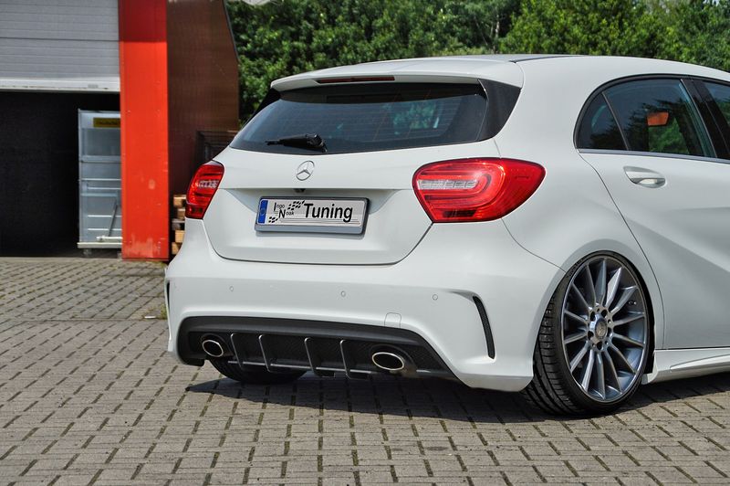 Heckansatz Diffusor für Mercedes A W176 mit AMG-Line Heckansatz Diffusor für Mercedes A W176 mit AMG-Line