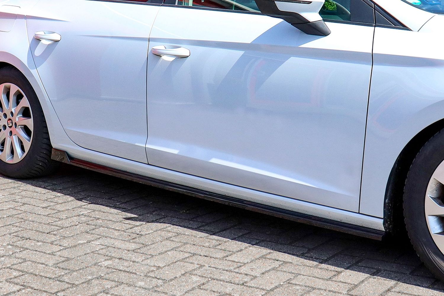 CUP Seitenschweller mit WIngs hinten für Seat Leon 5F 5.Tür + ST