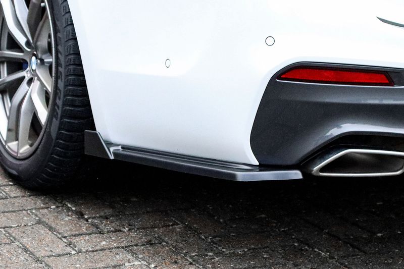 Heckansatz Seitenteile mit Wings aus ABS für BMW 5er G30 G31 mit M-Paket Heckansatz Seitenteile mit Wings aus ABS für BMW 5er G30 G31 mit M-Paket