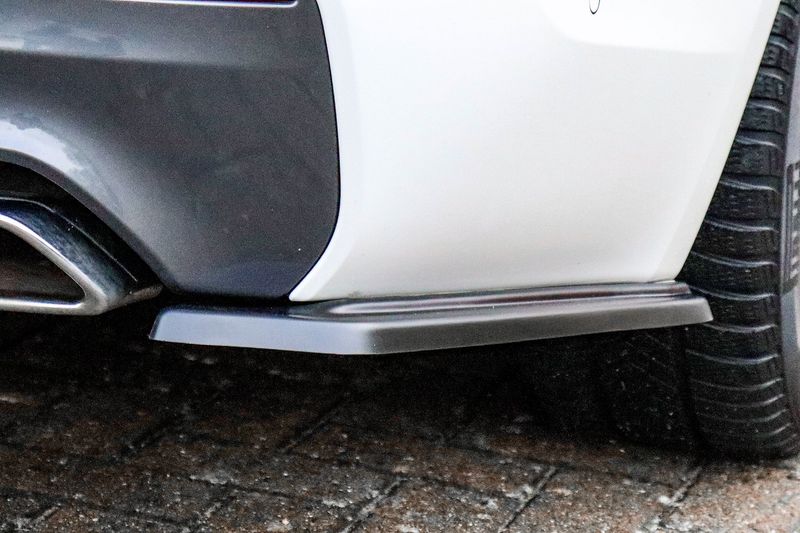 Heckansatz Seitenteile aus ABS für BMW 5er G30 G31 mit M-Paket Heckansatz Seitenteile aus ABS für BMW 5er G30 G31 mit M-Paket