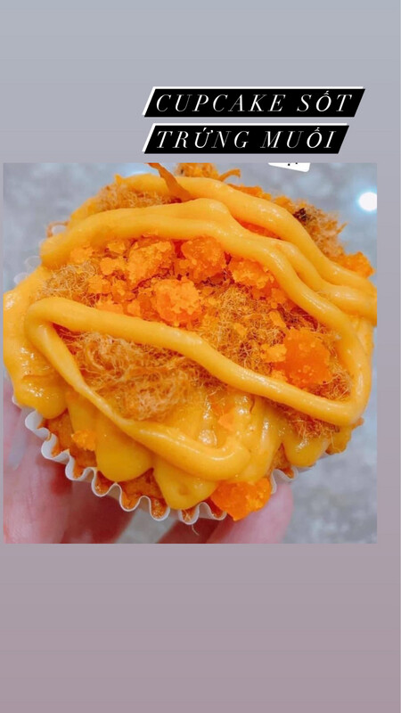 Cupcake trứng muối chà bông