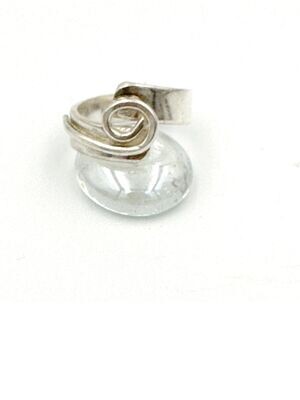 Crossover ring with spiral detail